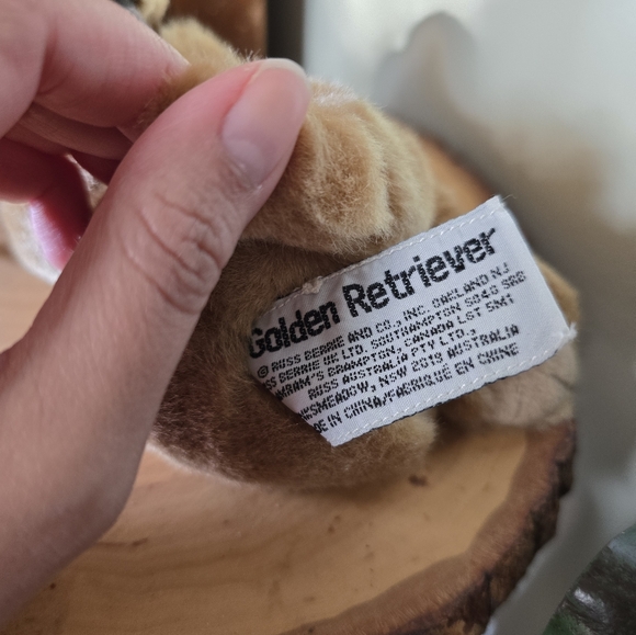 Golden retriever plush, new with tags - Picture 4 of 7